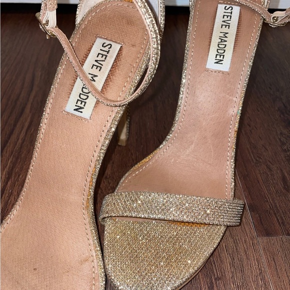 Steve Madden Gold Heels - Picture 6 of 6